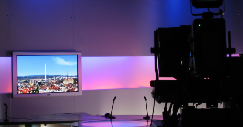 Décor plateau TV personnalisable tournage - Studio Webcast
